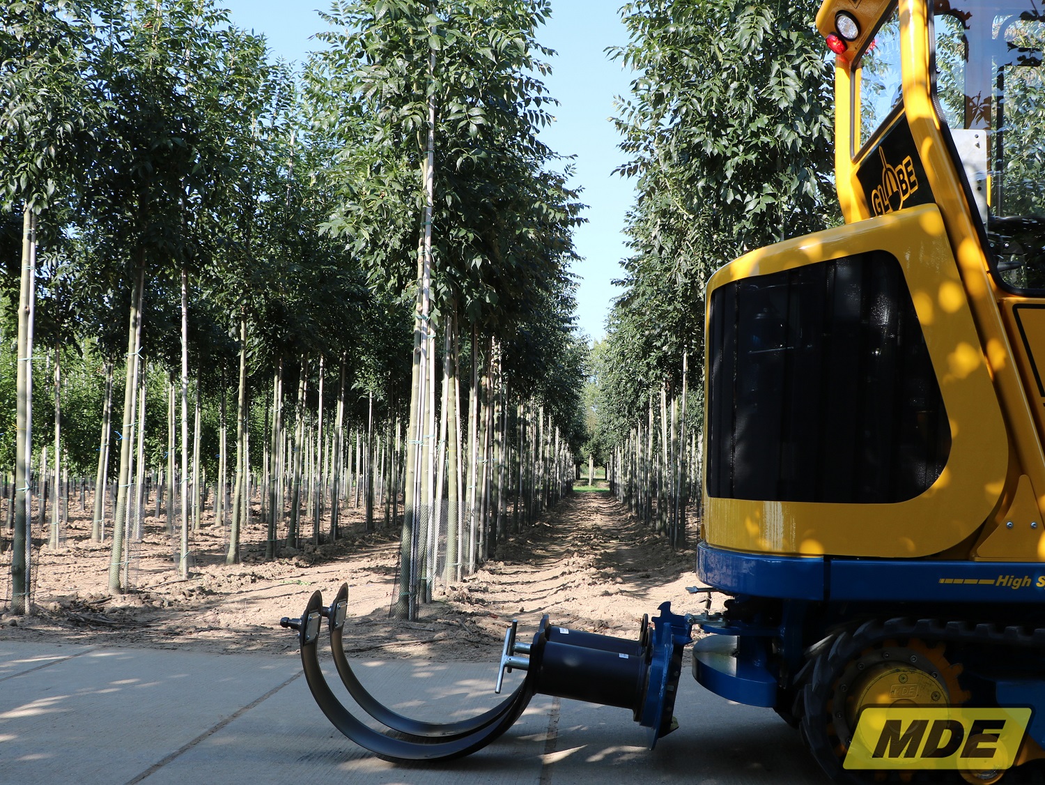 mde-machinebouw-globe-120-optie-meshouder-2-1