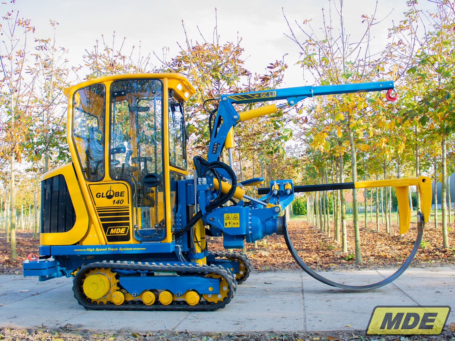 mde-machinebouw-globe-140-with-crane-15-