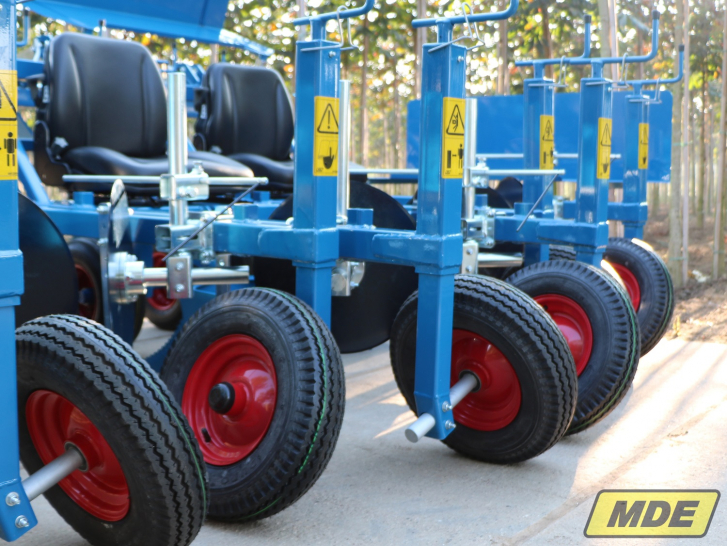 mde-machinebouw-plantmachine-pm20-3-rijig-14-