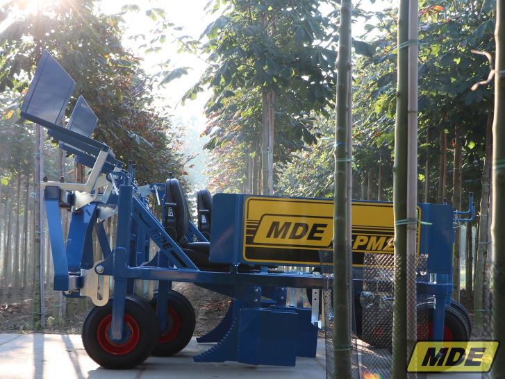 mde-machinebouw-plantmachine-pm20-3-rijig-8-
